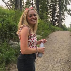 Meet your Posher, Anna